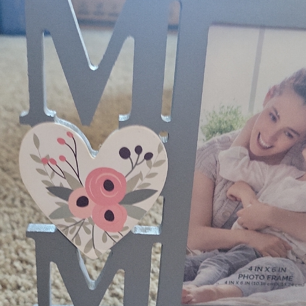 MOM Photo Frame - Picture 5 of 5